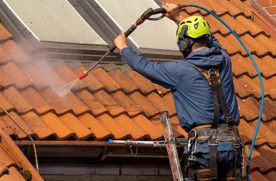 Démoussage et hydrofuge de toiture à Hautefeuille